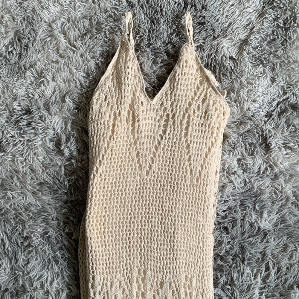 FOREVER 21 MAXI CROCHETED DRESS
